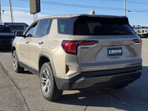 Used 2025 GMC Terrain Elevation image 5