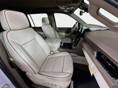 New 2026 GMC Yukon XL Denali AWD/4WD image 31