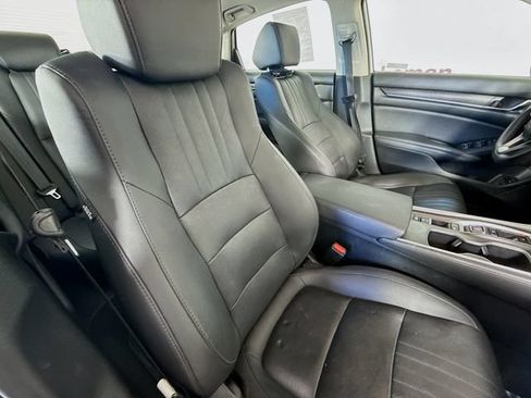 Used 2020 Honda Accord Touring image 27