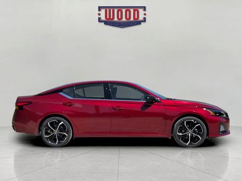 New 2026 Nissan Altima 2.5 SR FWD image 2