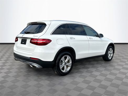 Used 2018 Mercedes-Benz GLC 300 4MATIC w/ Multimedia Package image 6