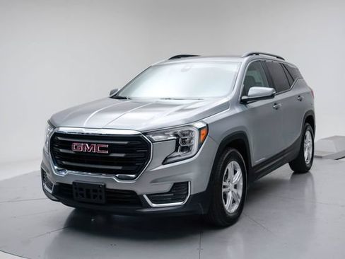 Used 2023 GMC Terrain SLE w/ Driver Convenience Package FWD image 1