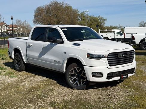 New 2026 RAM 1500 Laramie w/ Laramie Preferred Package AWD/4WD image 2