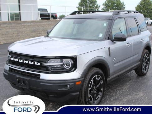 Used 2022 Ford Bronco Sport Outer Banks w/ Tech Package AWD/4WD image 1