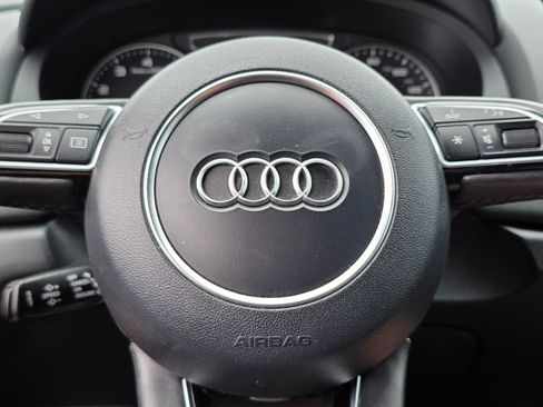 Used 2016 Audi Q3 2.0T Prestige AWD/4WD image 30