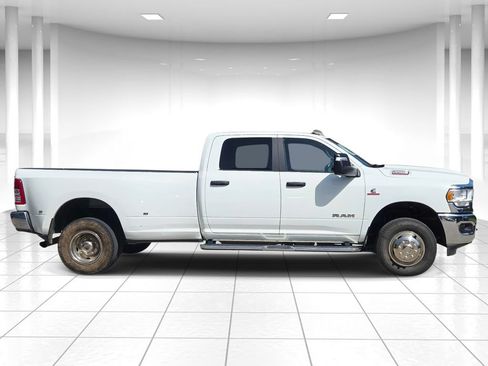 Used 2024 RAM 3500 Big Horn AWD/4WD image 2