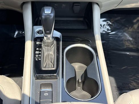 Used 2024 Nissan Altima 2.5 SV w/ SV Premium Package AWD/4WD image 14