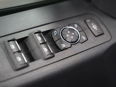 Used 2022 Ford F250 Lariat w/ Black Appearance Package image 14