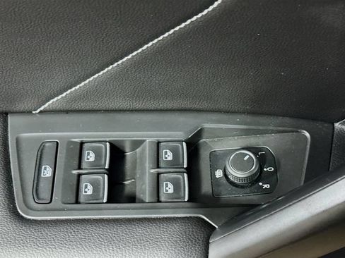 Used 2024 Volkswagen Tiguan SE R-Line AWD/4WD image 17