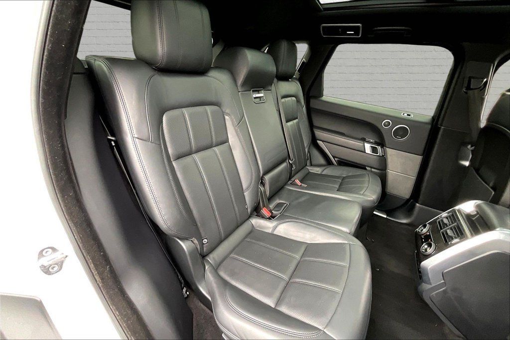 Used 2019 Land Rover Range Rover Sport HSE AWD/4WD image 25