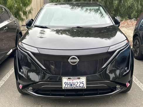 Certified 2023 Nissan Ariya FWD image 3