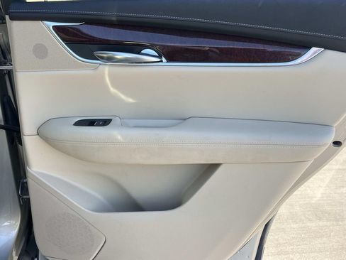 Used 2017 Cadillac XT5 Luxury w/ Driver Awareness Package FWD image 23