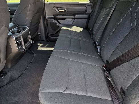 New 2026 RAM 1500 Express AWD/4WD image 23