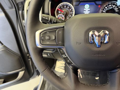 Used 2025 RAM 1500 Big Horn AWD/4WD image 17