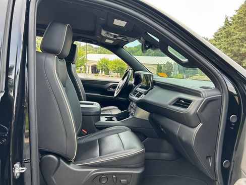 Used 2024 GMC Yukon XL SLT w/ SLT Premium Package RWD image 55