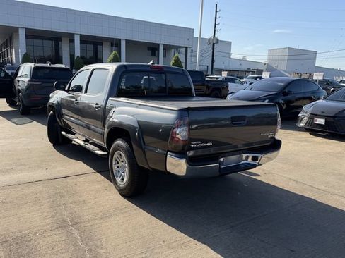 Used 2015 Toyota Tacoma PreRunner w/ SR5 Package RWD image 6