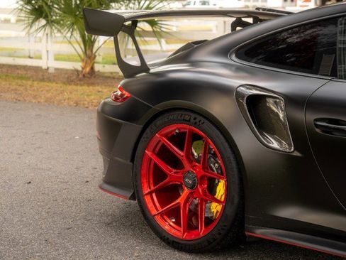 Used 2018 Porsche 911 GT2 RS RWD image 8