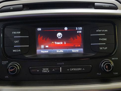 Used 2016 Kia Sorento AWD w/ LX Convenience Package image 19