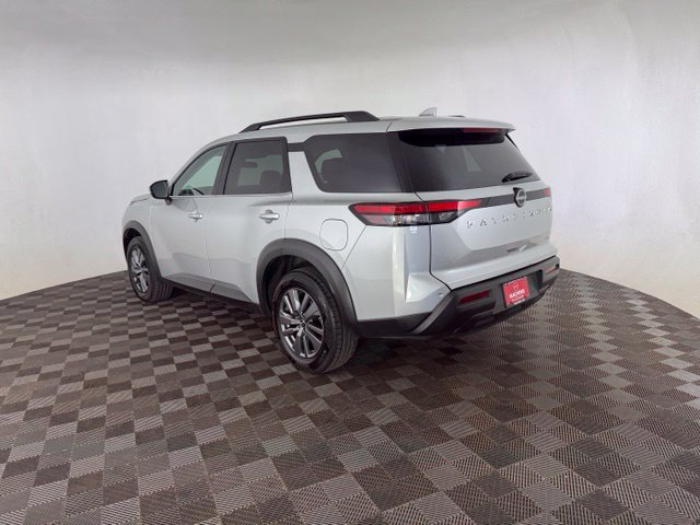 Certified 2025 Nissan Pathfinder SV AWD/4WD image 7