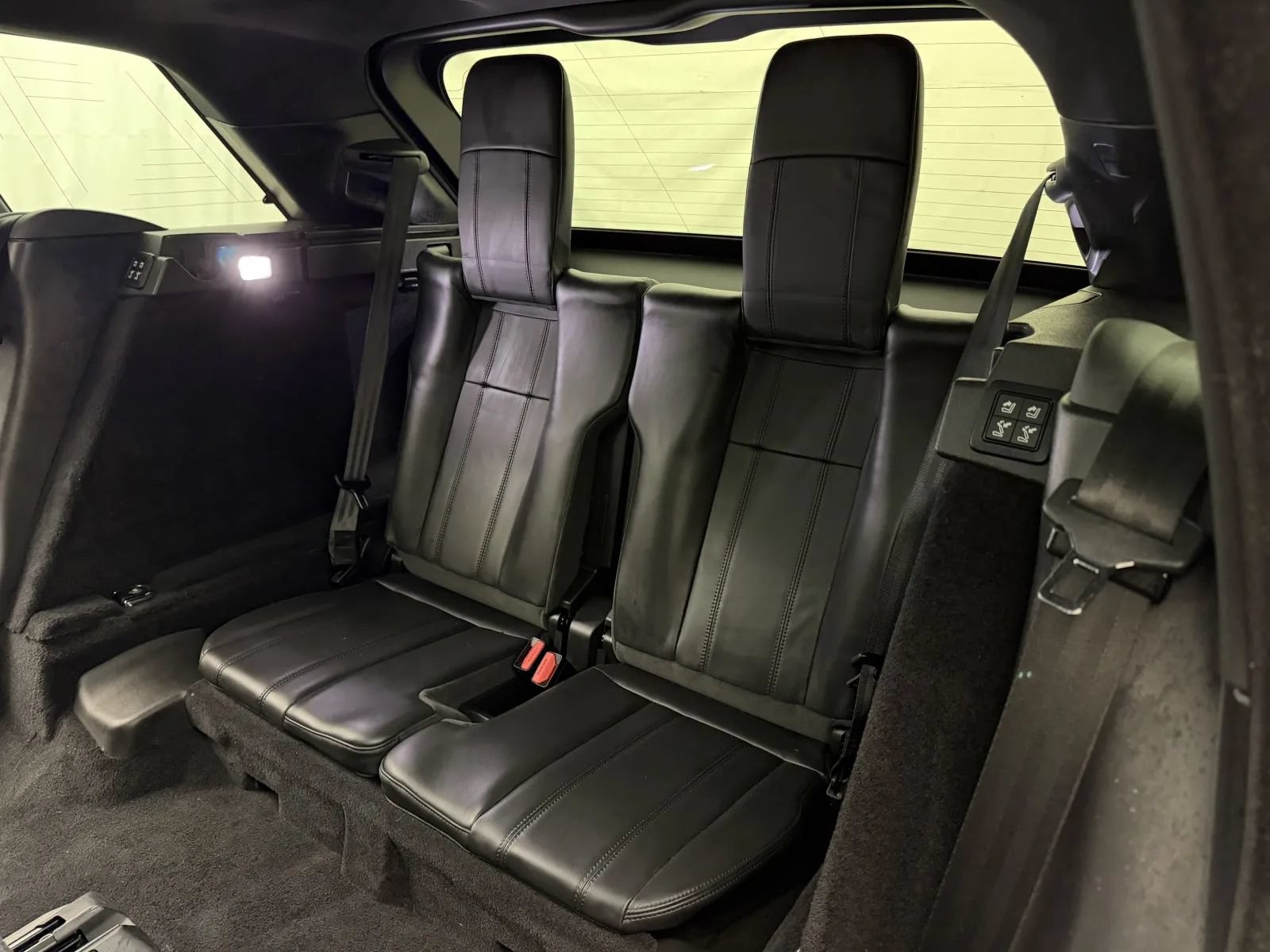 Used 2019 Land Rover Range Rover Sport HSE AWD/4WD image 40