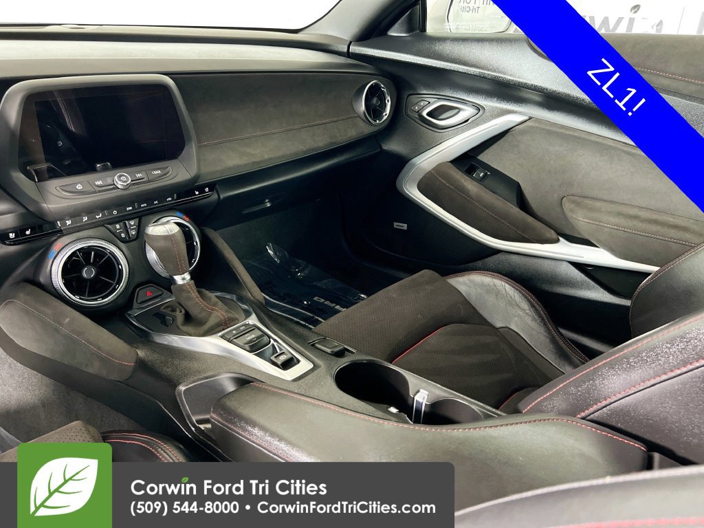 Used 2022 Chevrolet Camaro ZL1 RWD image 25