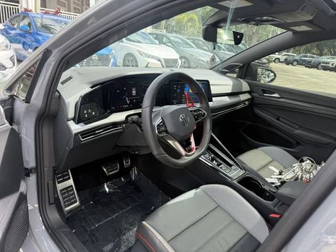 Used 2024 Volkswagen GTI SE FWD image 10