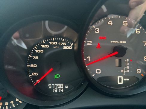 Used 2014 Porsche 911 Carrera S image 9