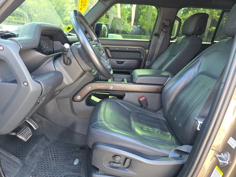 Used 2020 Land Rover Defender 110 X AWD/4WD image 25