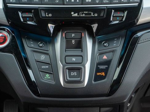 New 2026 Honda Odyssey Touring image 21