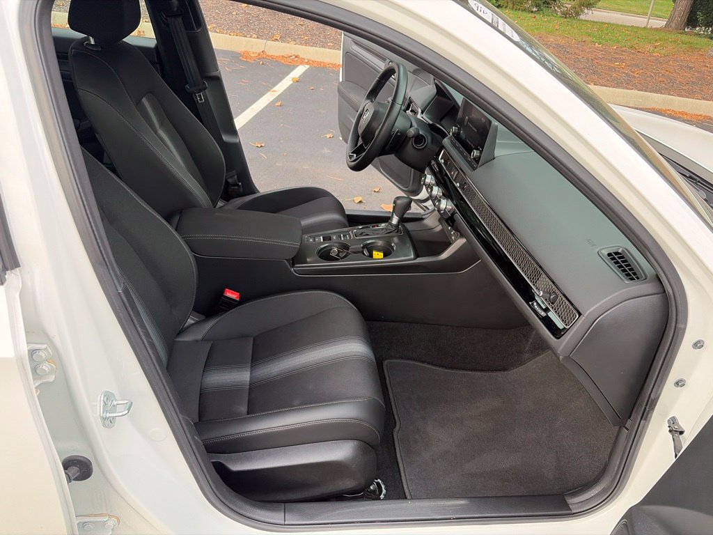 Certified 2025 Honda Civic Sport image 27