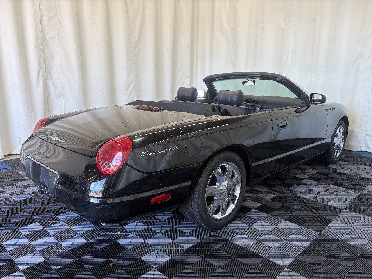 Used 2002 Ford Thunderbird RWD image 10