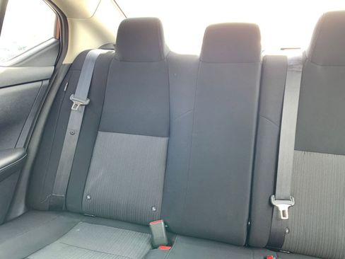 Used 2025 Nissan Sentra SV image 37