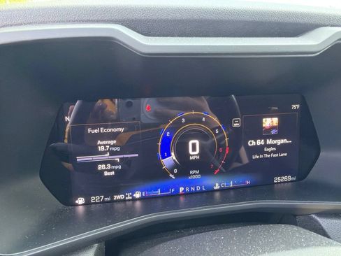 Certified 2025 Chevrolet Colorado Trail Boss AWD/4WD image 10