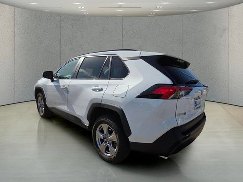 Used 2023 Toyota RAV4 XLE w/ Convenience Package FWD image 3