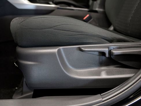 Used 2022 Mitsubishi Eclipse Cross ES image 16