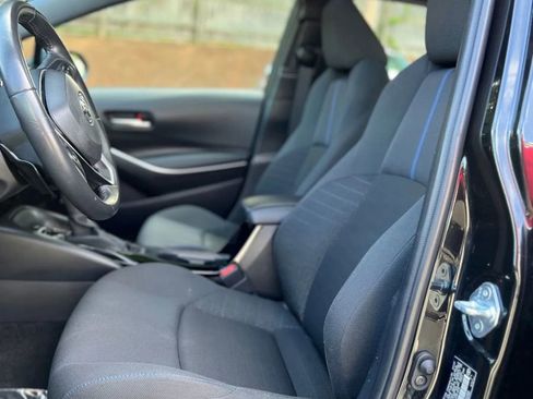 Used 2022 Toyota Corolla SE w/ SE Premium Package image 12