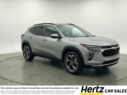 Used 2025 Chevrolet Trax LT