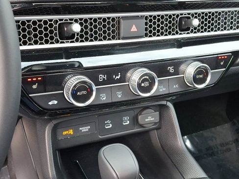 Used 2025 Honda Civic Sport Touring image 17