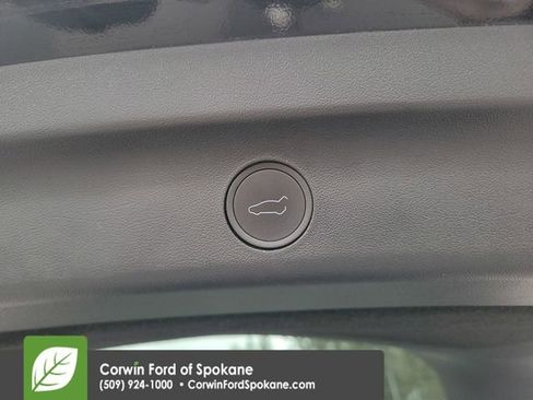 Used 2025 Tesla Model Y Long Range image 22