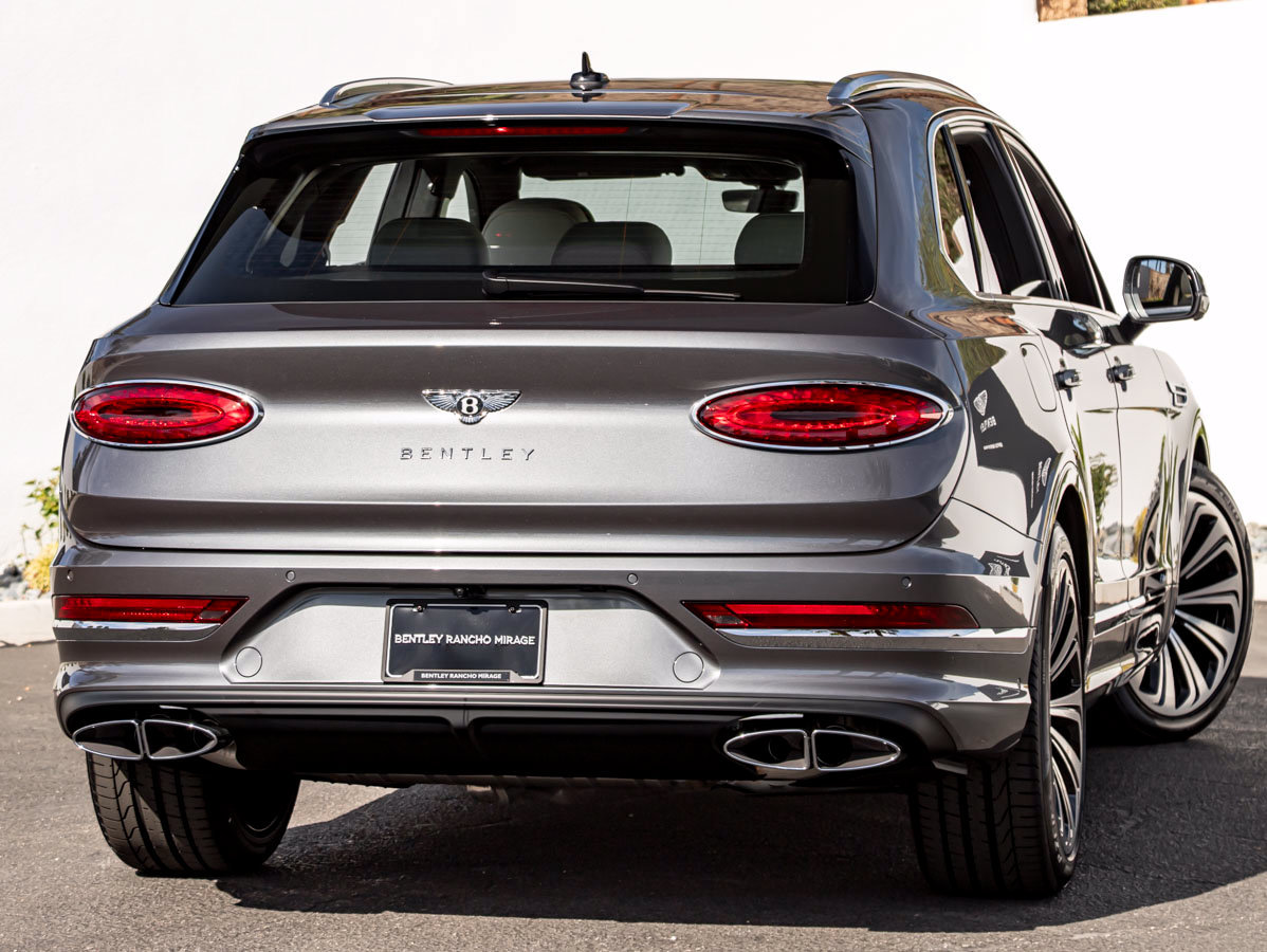 Used 2026 Bentley Bentayga AWD/4WD image 9