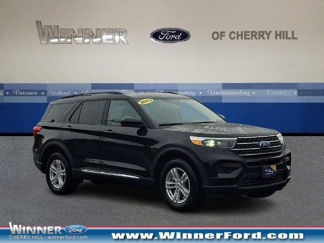 Certified 2023 Ford Explorer XLT AWD/4WD image 1