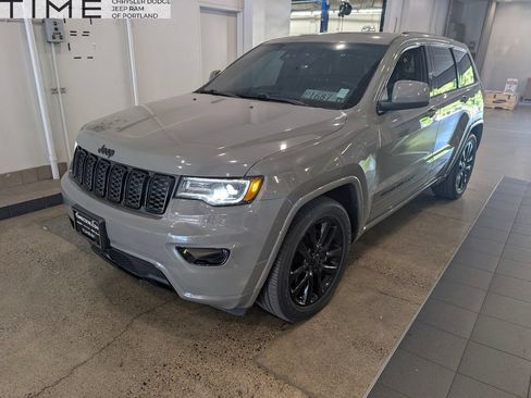 Used 2021 Jeep Grand Cherokee Laredo X AWD/4WD image 1