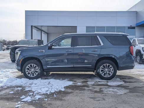 New 2026 GMC Yukon Denali w/ Sun & Power Step Package image 9