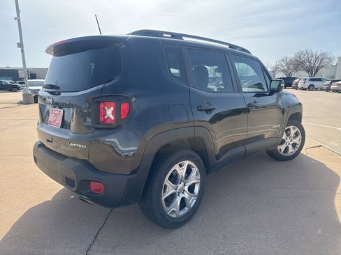Used 2022 Jeep Renegade Limited image 3
