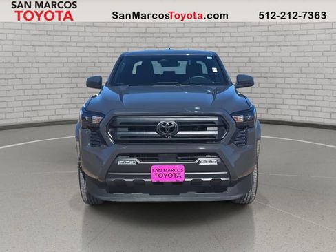 Used 2025 Toyota Tacoma SR5 image 2