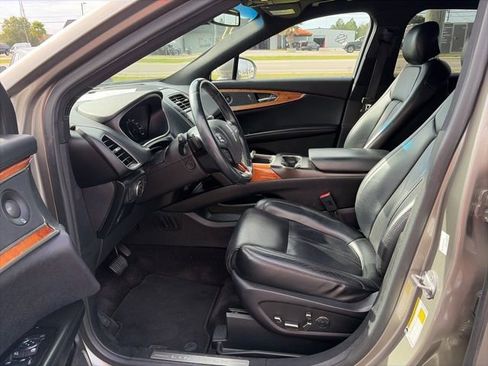 Used 2016 Lincoln MKX Reserve w/ Technology Package image 9