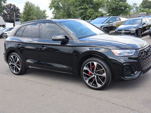 Used 2023 Audi SQ5 Premium Plus w/ Premium Plus Package AWD/4WD image 3