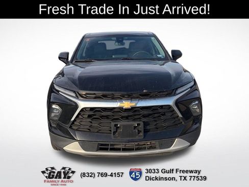 Used 2023 Chevrolet Blazer LT FWD image 2