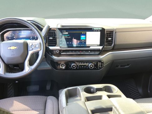 Used 2023 Chevrolet Silverado 1500 LT image 13