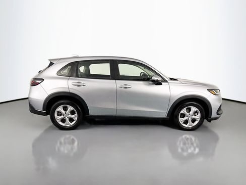 Certified 2023 Honda HR-V LX image 4